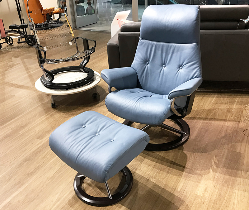 Stressless Sky Signature Paloma Sparrow Blue Leather Recliner Chair and Ottoman by Ekornes