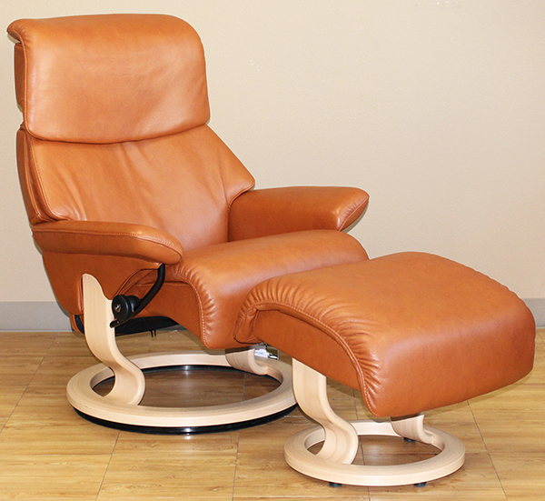 Stressless Dream Royalin TigerEye Leather Recliner Chair and Ottoman