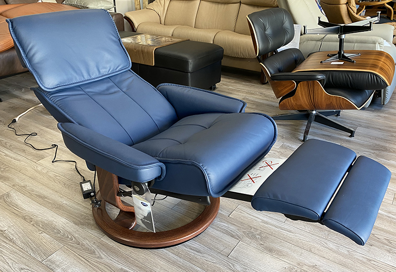 Stressless Admiral Classic Dual Power Foot and Back Paloma Oxford Blue Leather Recliner Chair by Ekornes